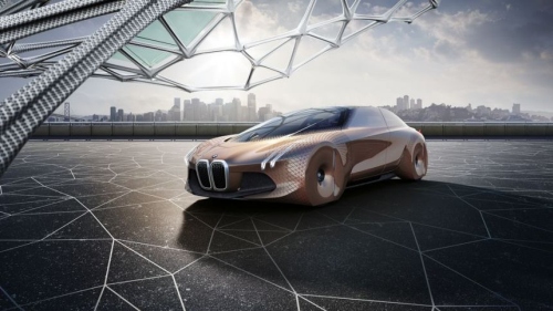 Naują šimtmetį BMW koncernas pradeda pristatydamas futuristinį automobilį Naują šimtmetį BMW koncernas pradeda pristatydamas futuristinį automobilį