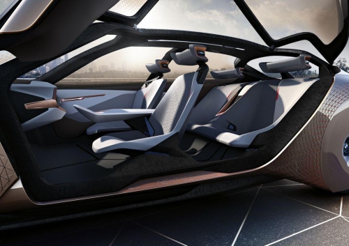Naują šimtmetį BMW koncernas pradeda pristatydamas futuristinį automobilį Naują šimtmetį BMW koncernas pradeda pristatydamas futuristinį automobilį