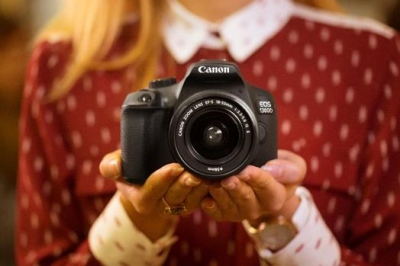 Veidrodinis fotoaparatas, kuriuo fotografuoti nereikiaįgūdžių Veidrodinis fotoaparatas, kuriuo fotografuoti nereikiaįgūdžių