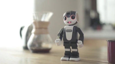„Sharp“ neatsigina užsakymų: šokantis išmanusis telefonas „RoboHon“ už 1800 dolerių „Sharp“ neatsigina užsakymų: šokantis išmanusis telefonas „RoboHon“ už 1800 dolerių