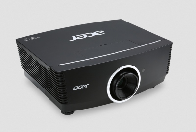 „Acer“ pristato didelėms patalpoms pritaikytus F7 serijos vaizdo projektorius su keičiamais objektyvais