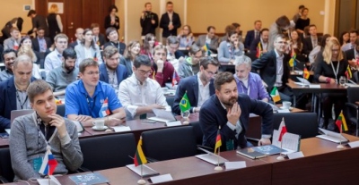 Į Vilnių susirinko didžiausių pasaulyje kompiuterinių žaidimų kompanijų atstovai Į Vilnių susirinko didžiausių pasaulyje kompiuterinių žaidimų kompanijų atstovai
