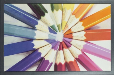 „E Ink“ pademonstravo spalvotus elektroninio rašalo ekranus „E Ink“ pademonstravo spalvotus elektroninio rašalo ekranus