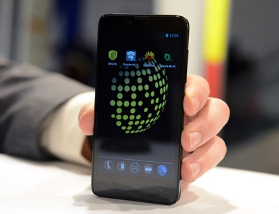 Nuo šnipinėjimo apsaugoto išmaniojo telefono „Blackphone“ pardavimai pasirodė apgailėtini Nuo šnipinėjimo apsaugoto išmaniojo telefono „Blackphone“ pardavimai pasirodė apgailėtini