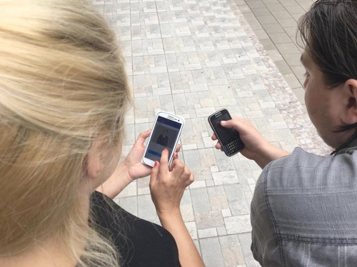 KTU absolventas sukūrė pirmąją Lietuvoje mobiliąją gestų programėlę, kurioje – virš 8 tūkst. gestų