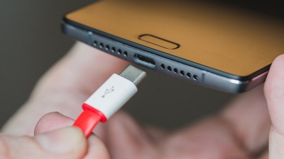 „OnePlus 3“ paveldėjo „USB Type-C“ problemas „OnePlus 3“ paveldėjo „USB Type-C“ problemas