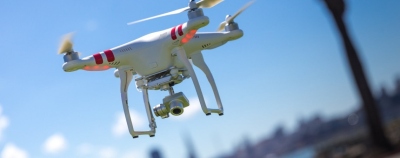 „Lufthansa“ kurs bepiločius kartu su „DJI“