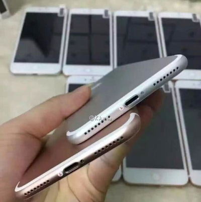 Paviešintos veikiančio „iPhone 7 Plus“ nuotraukos Paviešintos veikiančio „iPhone 7 Plus“ nuotraukos