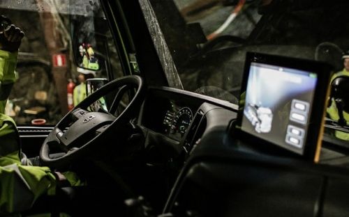 Autonominiai „Volvo“ sunkvežimiai ištremti į požeminę šachtą Autonominiai „Volvo“ sunkvežimiai ištremti į požeminę šachtą