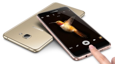 „Samsung Galaxy A9 Pro“ su 5000 mAh baterija pristatė Indijoje