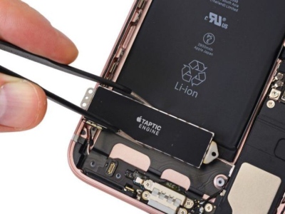 IT specialistai išardė „iPhone 7“ ir „iPhone 7 Plus“ IT specialistai išardė „iPhone 7“ ir „iPhone 7 Plus“