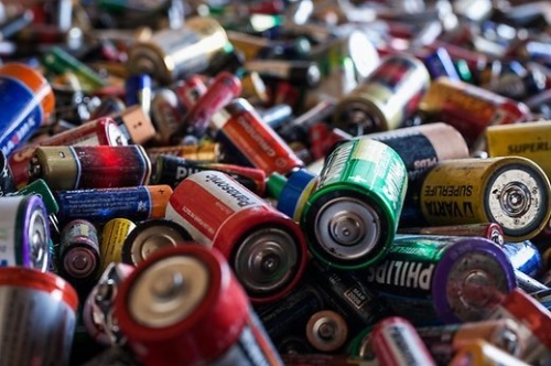 Mokslininkai pasakė, kas pakeis tradicines baterijas