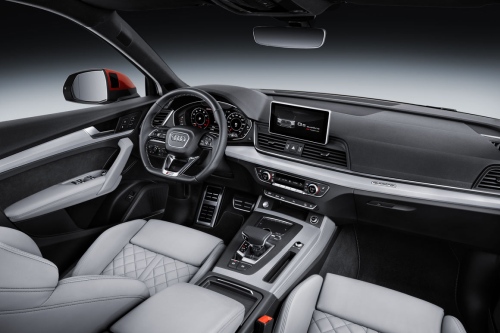 Antrosios kartos „Audi Q5“ - dar sportiškesnis, dar patrauklesnis