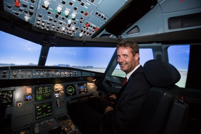 „Wizz Air“ plečia savo mokymų centrą – pristatytas naujasorlaivio kabinos simuliatorius