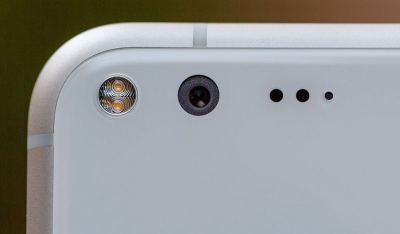 „Google“ paaiškino, kodėl atsisakė optinio stabilizavimo „Pixel“ ir „Pixel XL“ kamerose