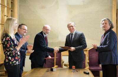 Gabiausiems VU fizikams – vieno aukštųjų technologijų lyderių stipendijos Gabiausiems VU fizikams – vieno aukštųjų technologijų lyderių stipendijos