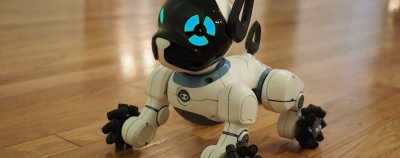 Žaislinis robotas-šuo „WowWee CHiP“