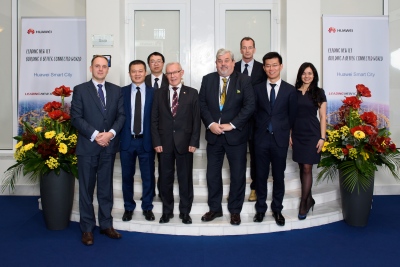Ministro Pirmininko komanda apsilankė „Huawei Smart City“ parodoje Ministro Pirmininko komanda apsilankė „Huawei Smart City“ parodoje