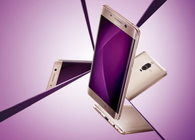 „Huawei Mate 9 Pro“ anonsas – „Porsche Design“ išorė dukart pigiau „Huawei Mate 9 Pro“ anonsas – „Porsche Design“ išorė dukart pigiau