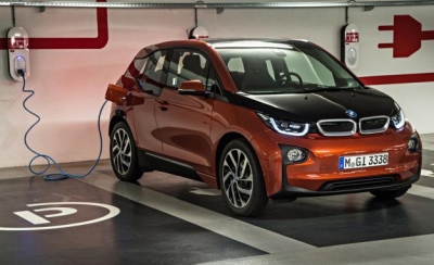 BMW paskelbė, kaip jai sekasi su elektromobiliais: sėkmės gali pavydėti daugelis gamintojų BMW paskelbė, kaip jai sekasi su elektromobiliais: sėkmės gali pavydėti daugelis gamintojų