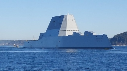 Moderniausias pasaulyje karinis laivas „USS Zumwalt“ turi rimtų bėdų: gerokai paskubėta su planu pralenkti laiką?