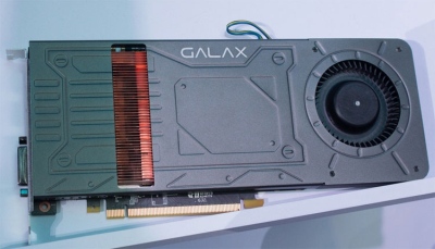 „Galax“ parodė pirmąją pasaulyje grafikos plokštę „GeForce GTX 1070“ su viena magistralės jungtimi
