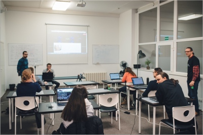 Jaunimo nedarbui mažinti – finansuojami programavimo mokymai Jaunimo nedarbui mažinti – finansuojami programavimo mokymai
