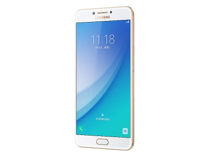 Pristatytas „Samsung Galaxy C7 Pro“ su 5,7″ Super AMOLED ekranu ir „Snapdragon 626“