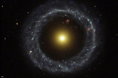 Mokslininkų atradimas – pirmą kartą matoma neįprasta galaktika