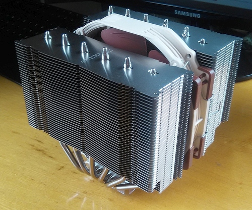 Vanduo prieš orą: „Noctua NH-D15S“ prieš „Corsair H80i v2“