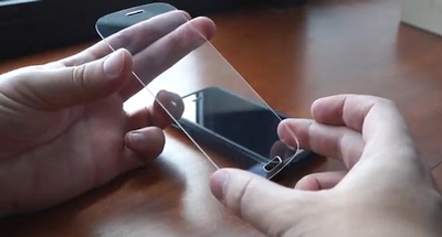 Deimantinis stiklas išmaniojo telefono ekraną padarys neįtikėtinai tvirtu Deimantinis stiklas išmaniojo telefono ekraną padarys neįtikėtinai tvirtu