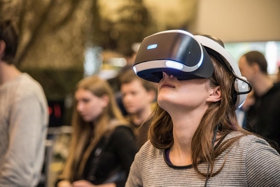 Vilniuje atsidaro pirmoji ir didžiausia regione virtualios realybės patirčių paroda Vilniuje atsidaro pirmoji ir didžiausia regione virtualios realybės patirčių paroda