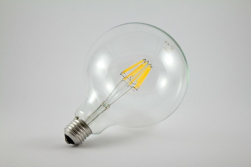 Filamentinės LED lempos: unikali technologija prabangiausiems šviestuvams