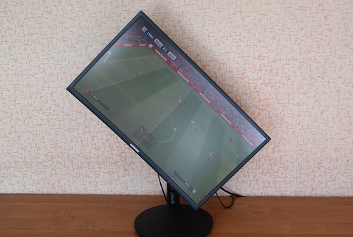 „Samsung C24FG70“ apžvalga – žaidimų monitorius su išlenktu ekranu ir kvantiniais taškais
