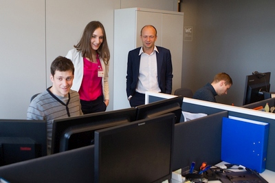 Programuotojų stygius nemažėja: jų poreikis Lietuvoje jau artimiausioje ateityje išaugs kone du kartus Programuotojų stygius nemažėja: jų poreikis Lietuvoje jau artimiausioje ateityje išaugs kone du kartus