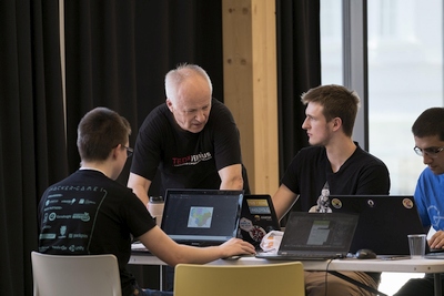 „Hacker Games Pro“: atostogų oro linijų lyderė jungia pajėgas su startuoliais „Hacker Games Pro“: atostogų oro linijų lyderė jungia pajėgas su startuoliais