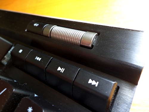 200 eurų už klaviatūrą: „Corsair K95 RGB Platinum“ apžvalga
