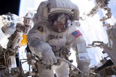 NASA antradienį siunčia astronautus į atvirą kosmosą – sugedo TKS kompiuteris
