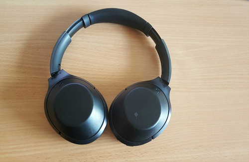 Trumpa „Sony MDR-1000X“ apžvalga: kaip išsirinkti tinkamas ausines?