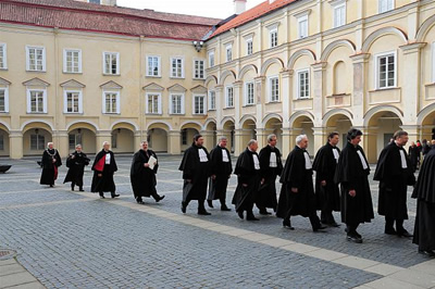 Abiturientai raginami universitetus rinktis atidžiai