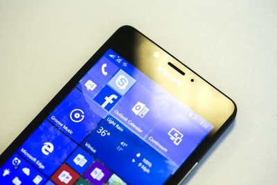 „Windows Phone“ oficialiai mirė