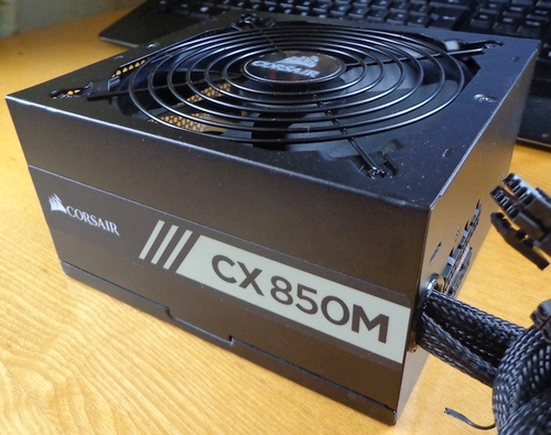 Populiariausi žaidėjų maitinimo blokai Lietuvoje: „Corsair CX850M“ apžvalga