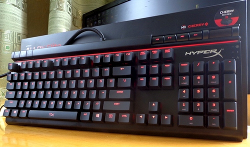 Tiems, kas nori tiesiog geros klaviatūros: „HyperX Alloy Elite“ išankstinė apžvalga