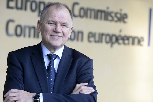 Vytenis Andriukaitis: žengiama link dirbtinio intelekto diegimo sveikatospriežiūroje