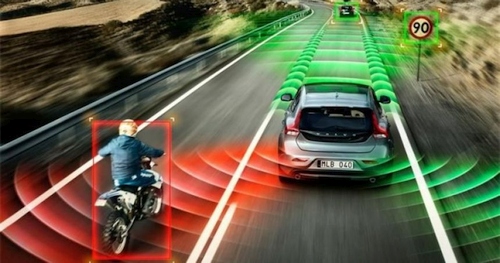 Ateities transportas: autonominiai automobiliai pakeis žmonių požiūrį į eismo spūstis