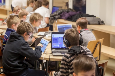 „Hour of Code“ iniciatyva kviečia į Šimtmečio programavimo valandą „Hour of Code“ iniciatyva kviečia į Šimtmečio programavimo valandą