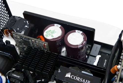 Tobulas maitinimo blokas neegzist... „Corsair RM850x“ apžvalga Tobulas maitinimo blokas neegzist... „Corsair RM850x“ apžvalga