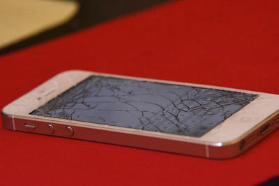 Daugiau jokių sudužusių telefonų ekranų? Atsitiktinai išrastas pasitaisantis stiklas Daugiau jokių sudužusių telefonų ekranų? Atsitiktinai išrastas pasitaisantis stiklas