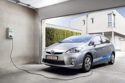 2025 m. „Toyota“ siūlys tik automobilius su elektros prieskoniu 2025 m. „Toyota“ siūlys tik automobilius su elektros prieskoniu