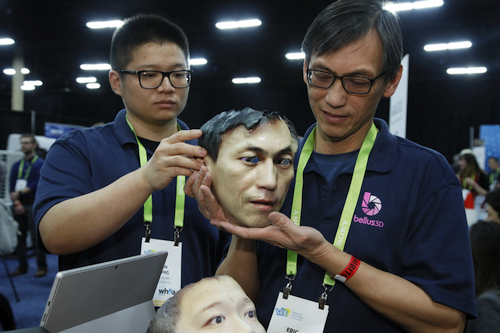 „CES 2018“ – žvilgsnis į tai, kas jau šiais metais gali būti pasiūlyta pirkėjams „CES 2018“ – žvilgsnis į tai, kas jau šiais metais gali būti pasiūlyta pirkėjams